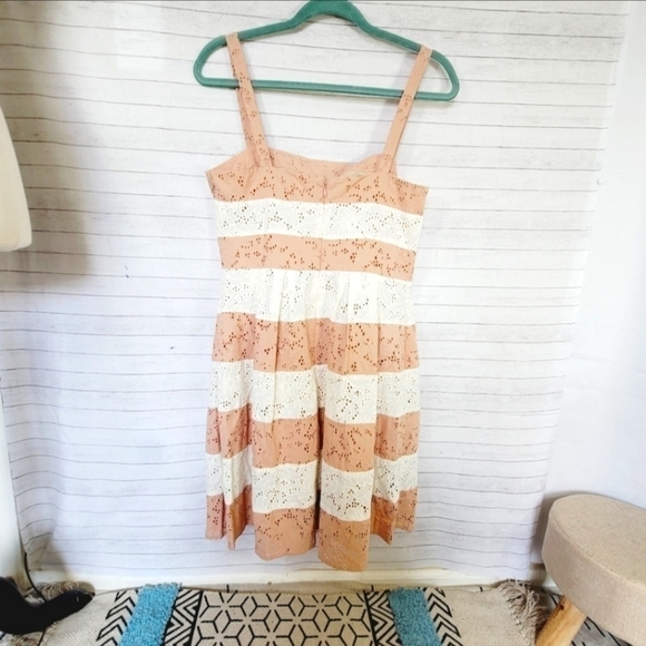 LOFT PEACH & WHITE EYELET LACE FIT & FLARE, SZ 6 - Picture 7 of 12